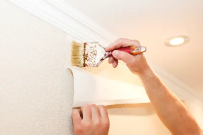 Pose de papier peint à Grézels — revêtements muraux et toiles de verre